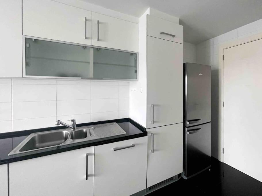 Airport Expo Apartment Lisbon Luaran gambar