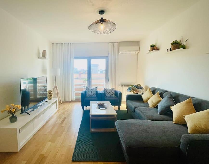 Airport Expo Apartment Lisbon Luaran gambar