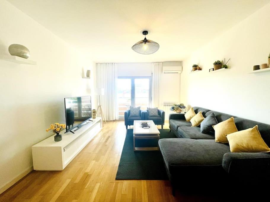 Airport Expo Apartment Lisbon Luaran gambar